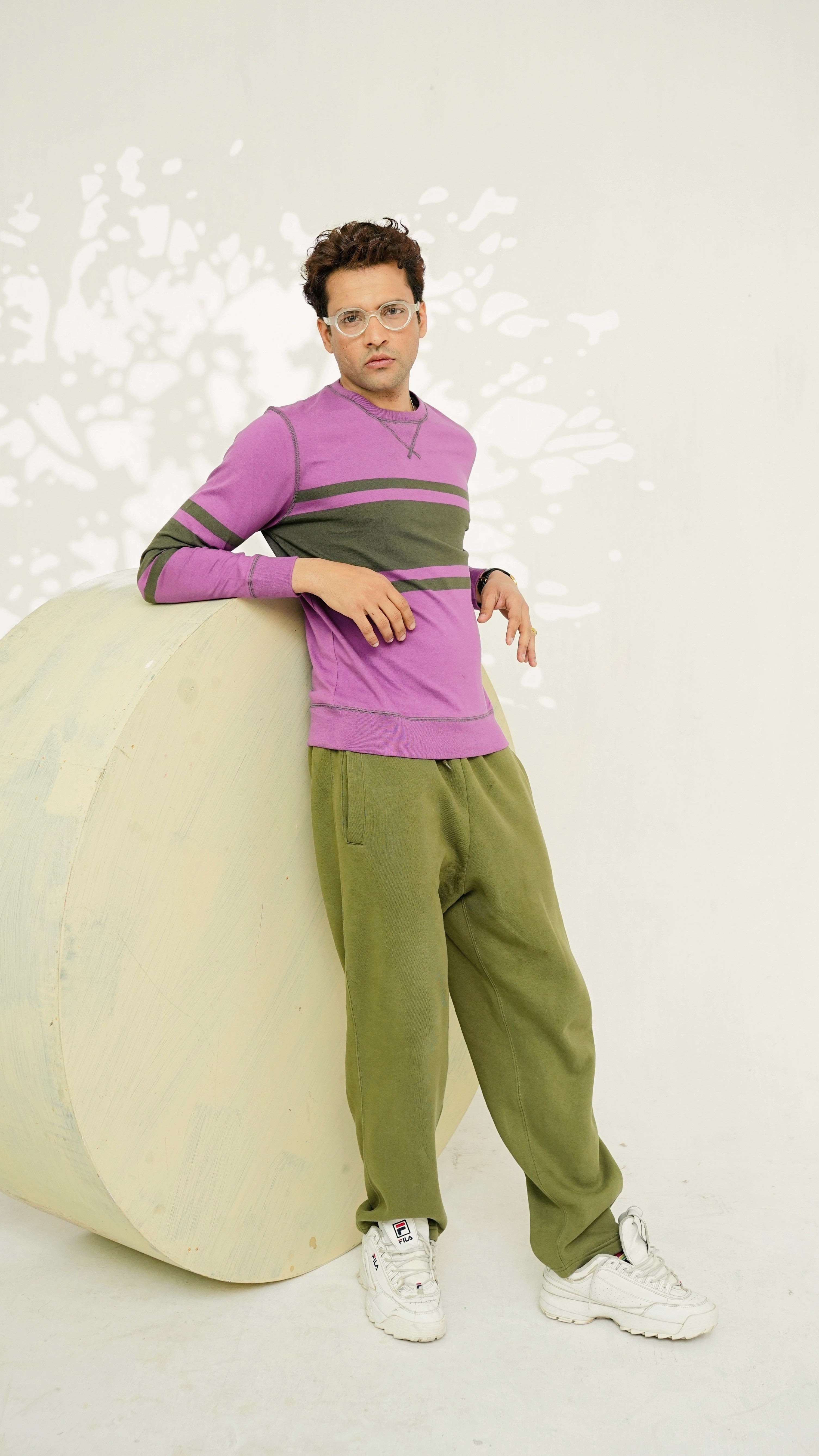 Casual Sweatshirt - Unixex