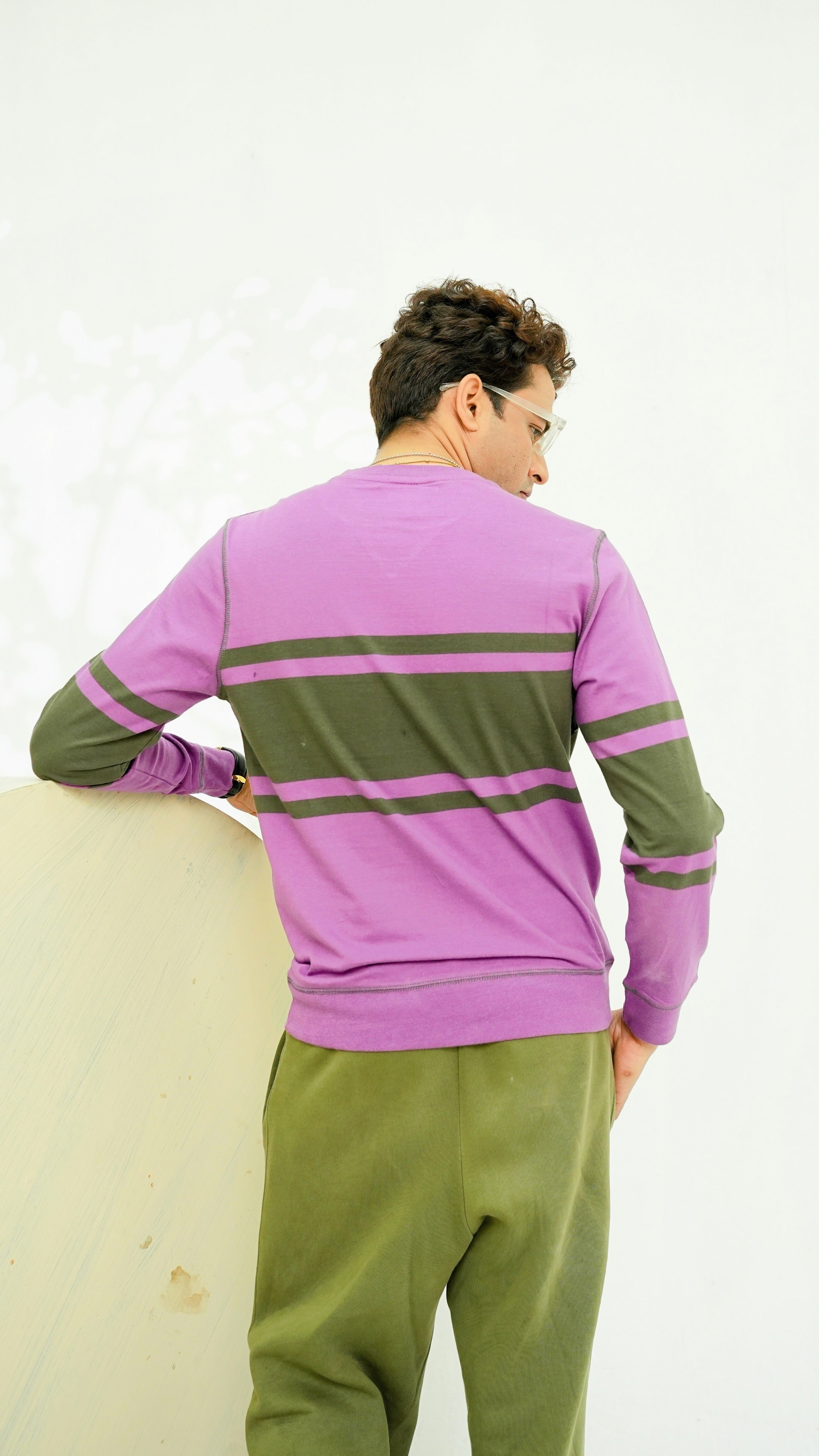 Casual Sweatshirt - Unixex