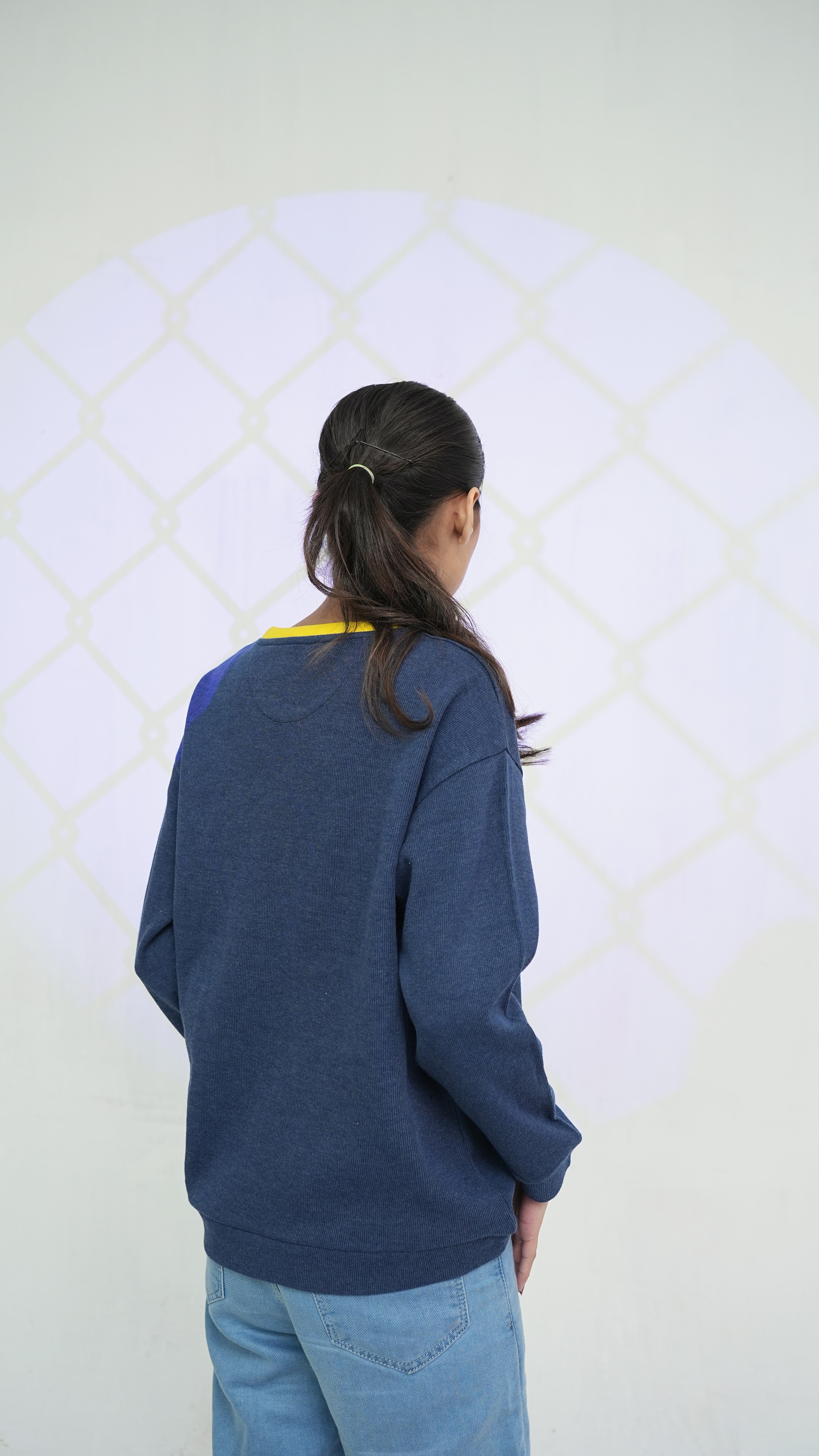 Women’s Blue Sweatshirt with a yellow pocket