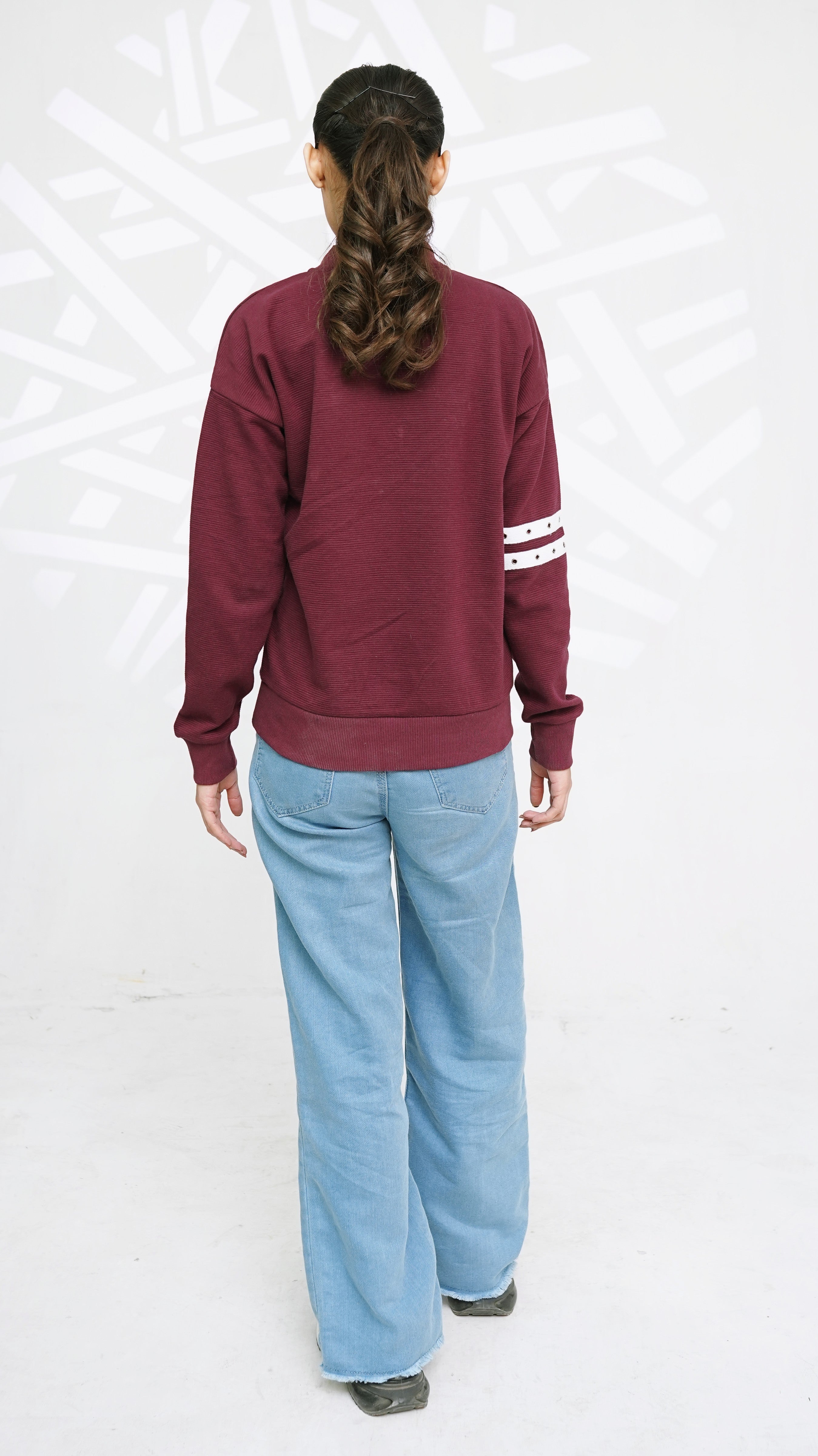 Women’s Haley Collar Sweatshirt in Maroon